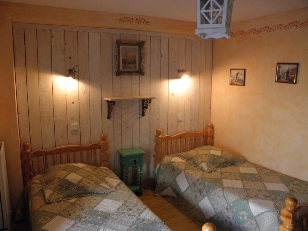 Gite Auberge Les Terres Blanches De Meolans Номер фото