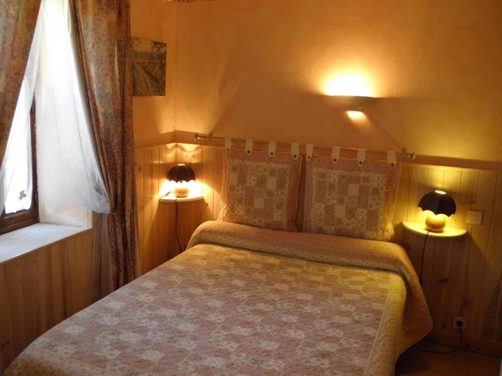 Gite Auberge Les Terres Blanches De Meolans Номер фото
